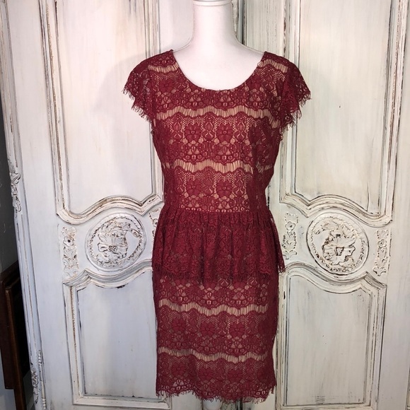 Anthropologie Maeve Crimson Lace Overlay Peplum Cap Sleeve Dress Size Medium - Picture 1 of 8